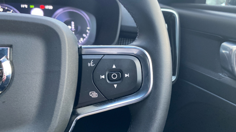 Volvo Xc40 1.5 T4 Recharge PHEV R DESIGN 5dr Auto Estate